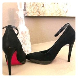 Bebe classic pump- like new-